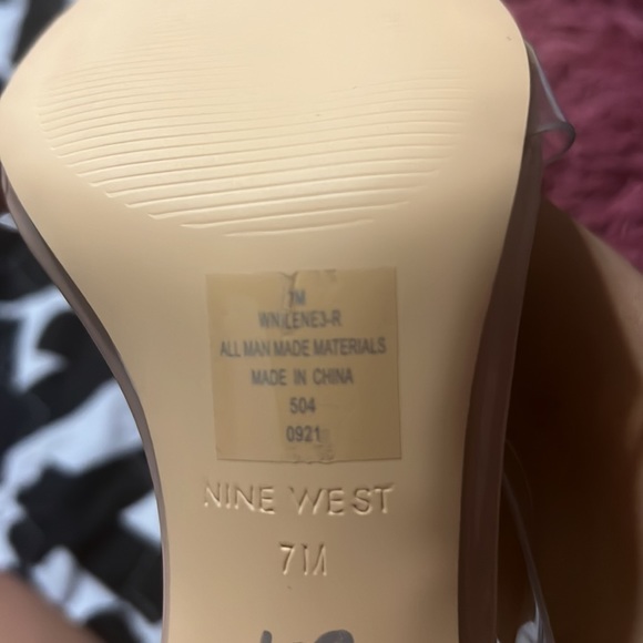 NWT Nine West Nude/Clear Heels Size 7M - Picture 6 of 6